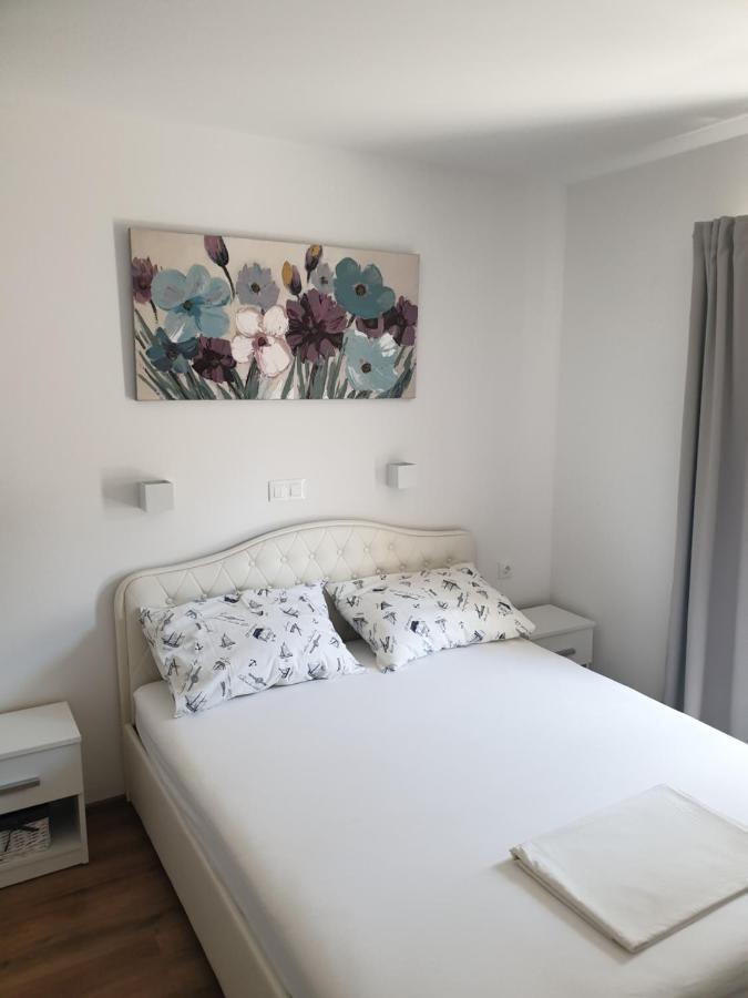 Apartment Ana, Razanj, Rogoznica, Hrvatska *