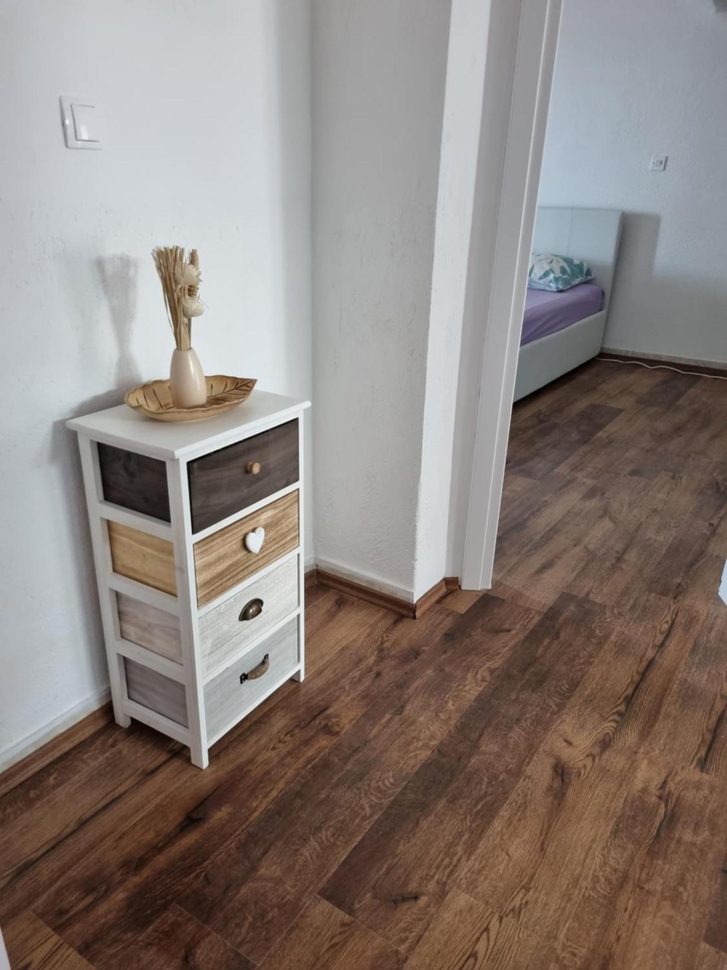 Ana, Razanj, Rogoznica, Hrvatska Apartment *